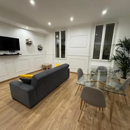 La Perle D'antibes And Port 300 M Away Αντίμπ