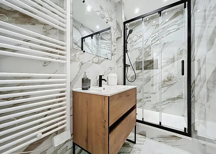 La Perle D'antibes And Port 300 M Away